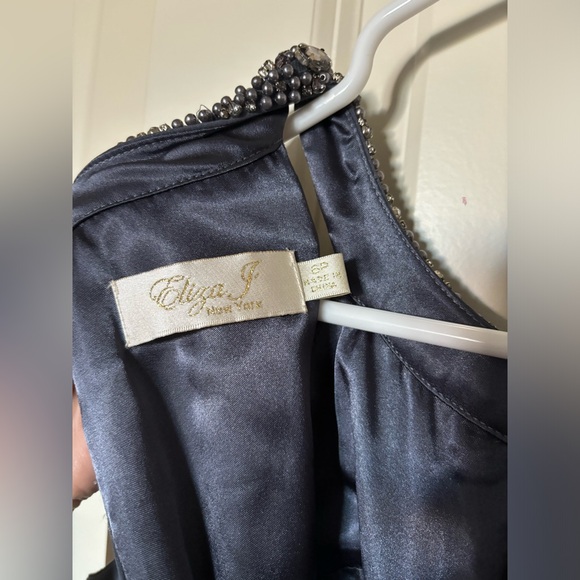 Eliza J Gray Long Maxi Halter dress with beaded neckline size 6P - Picture 5 of 6